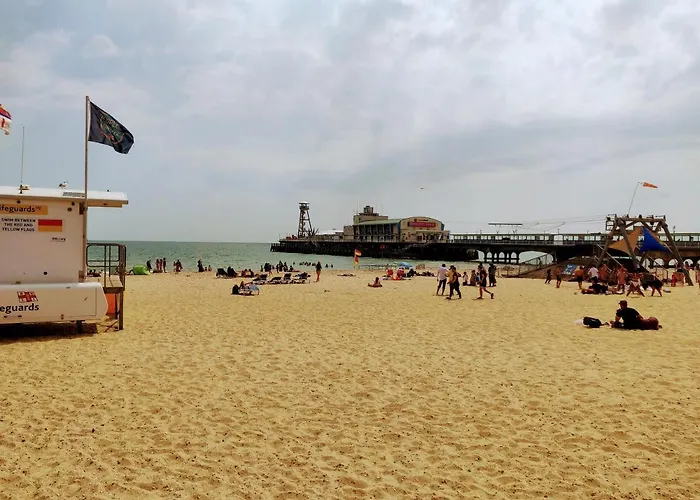 Hartford Court, East Cliff, Bournemouth. Walk To Beach And Town, United Kingdom