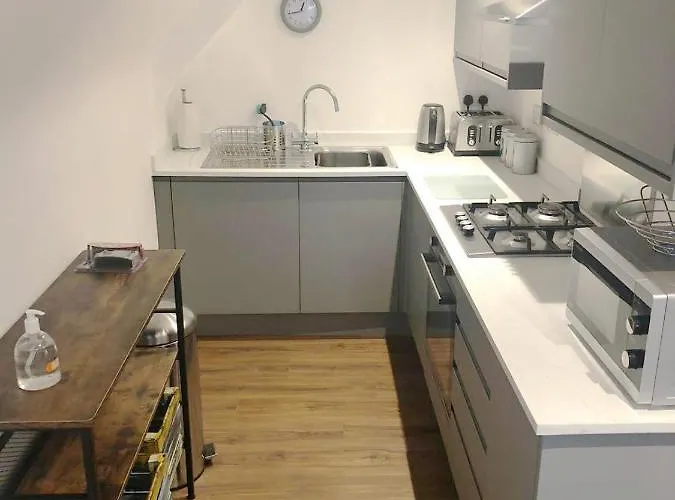 Family Apartment, 2 Bed, 2 Bath Close To Beach Bournemouth, United Kingdom