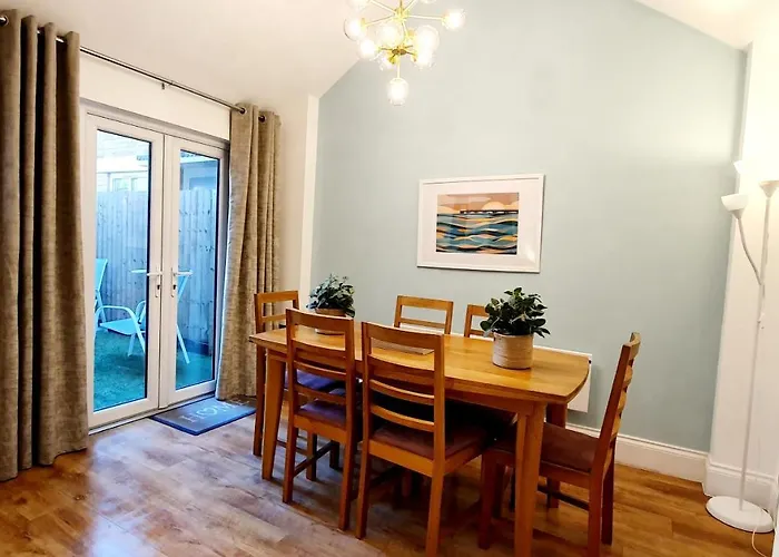 Superb 2 Beds 2 Baths New Apartment W/ Garden+Patio Bournemouth, United Kingdom