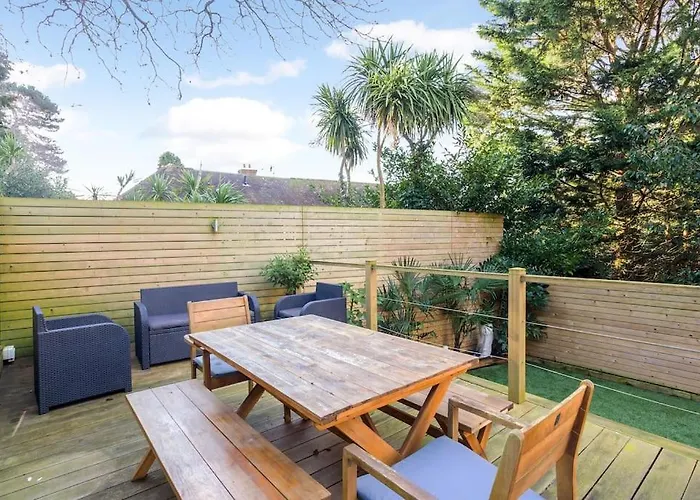 Family Home Close To Bournemouth Town Centre, United Kingdom