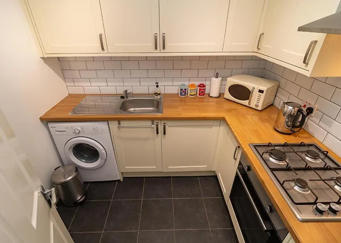Light & Airy 1-Bed, Town Centre, Near Beach Bournemouth, United Kingdom