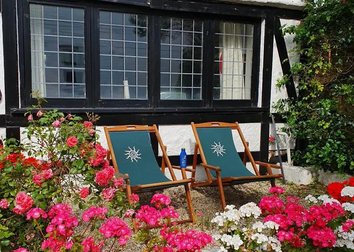 Bournemouth Secluded Cottage 10Mins Walk To Beach, United Kingdom