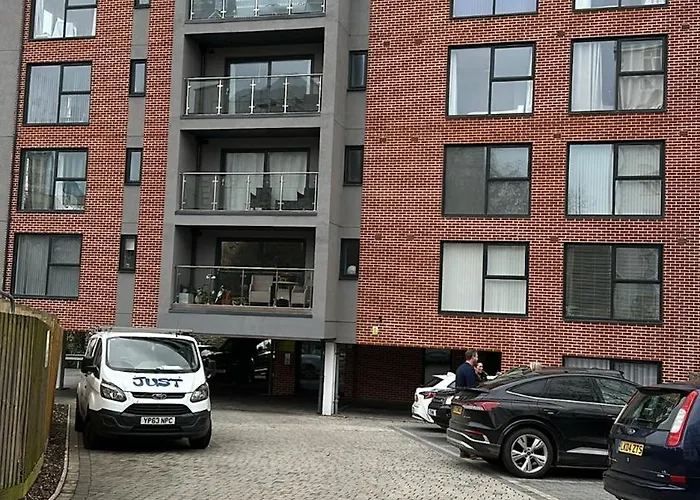 Bournemouth Bh1 Balcony With Parking Apartment, United Kingdom