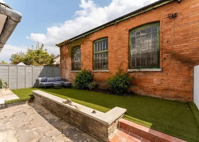 Modern & Comfortable Urban Home Bournemouth, United Kingdom