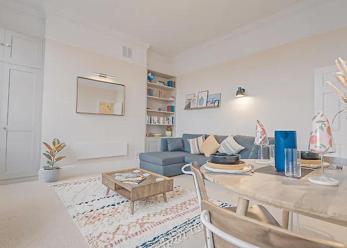 Burlington Mansions - Stunning Coastal Apartment Bournemouth, United Kingdom
