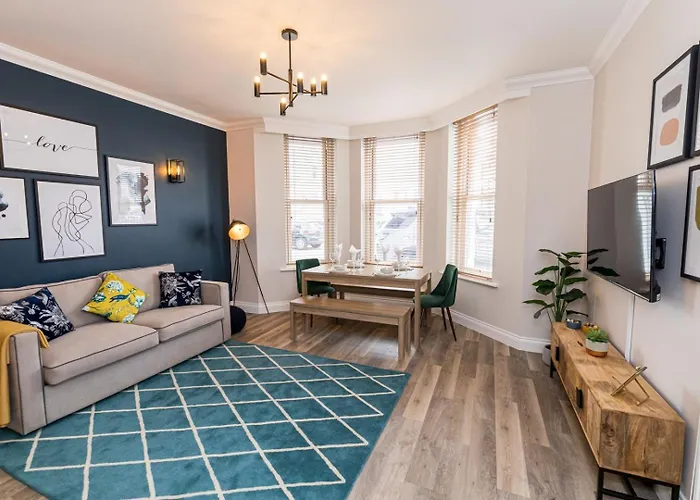 Stylish Home With Garden Near The Beach Bournemouth, United Kingdom