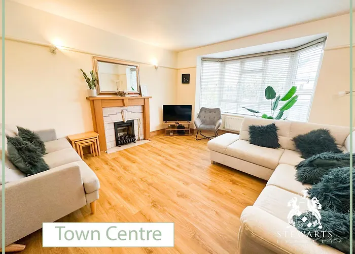 Town Centre Apartment Sleeps 9 Bournemouth, United Kingdom