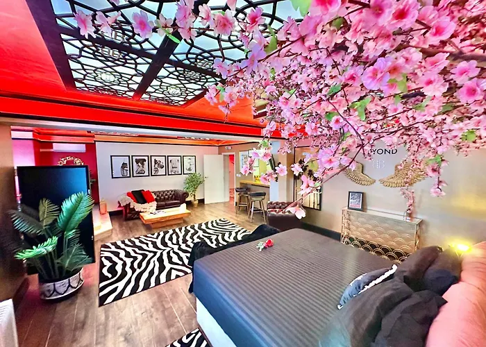 Beyond - Romantic Basement Apartment - Close To Beach - With Parking Bournemouth, United Kingdom