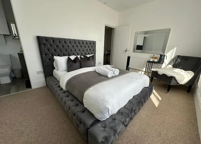 5 Min From The Beach En Suite Room In Guest House Bournemouth