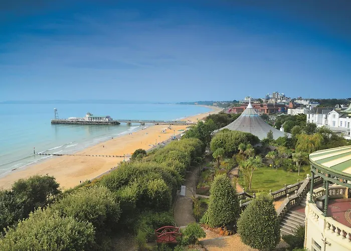 Coastguard Cottages By Bournecoast - A Charming Victorian Holiday Home With Sea Views, Parking And Garden - Hb6098 Bournemouth, United Kingdom