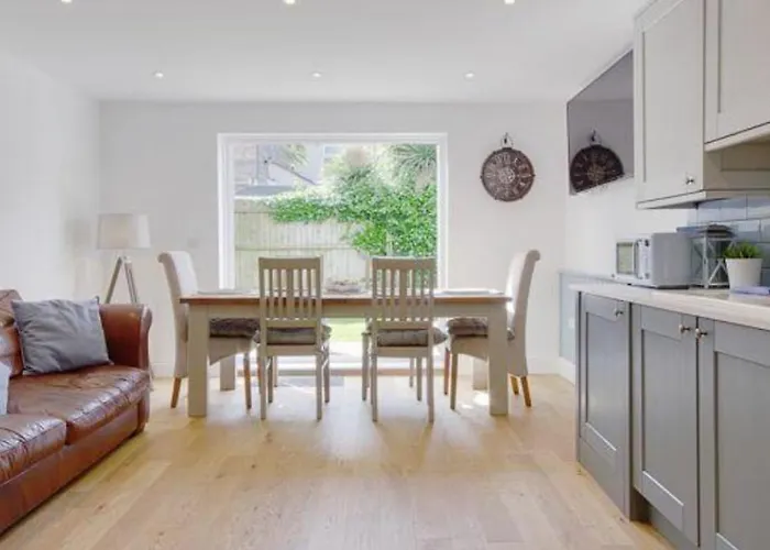 Newly Renovated 3 Bedroom Victorian Detached House Bournemouth, United Kingdom