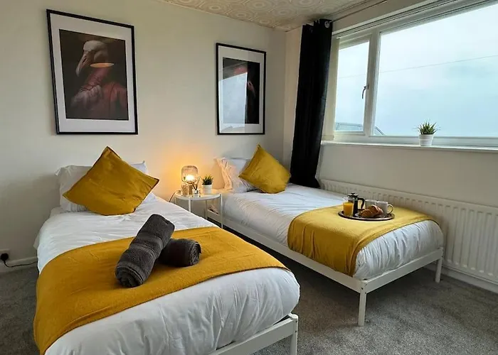 Spectacular Seaview - Beach House - 2Br - Sleeps 6 Bournemouth, United Kingdom