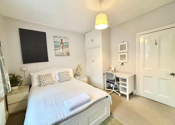 Winton House Home Stay
