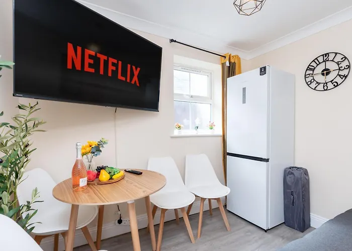 Open Mind Property -2 Bedrooms With Free Parking Bournemouth, United Kingdom