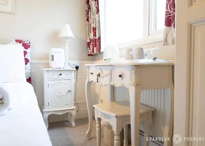 The Cransley By Grandeur Property Bournemouth